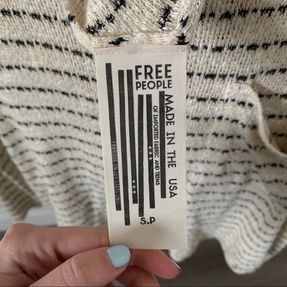Free People open back lightweight sweater - Picture 2 of 3